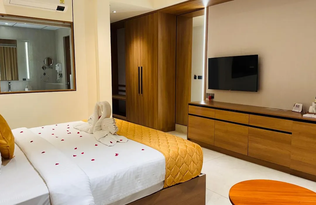 Peppervine Hotel-1