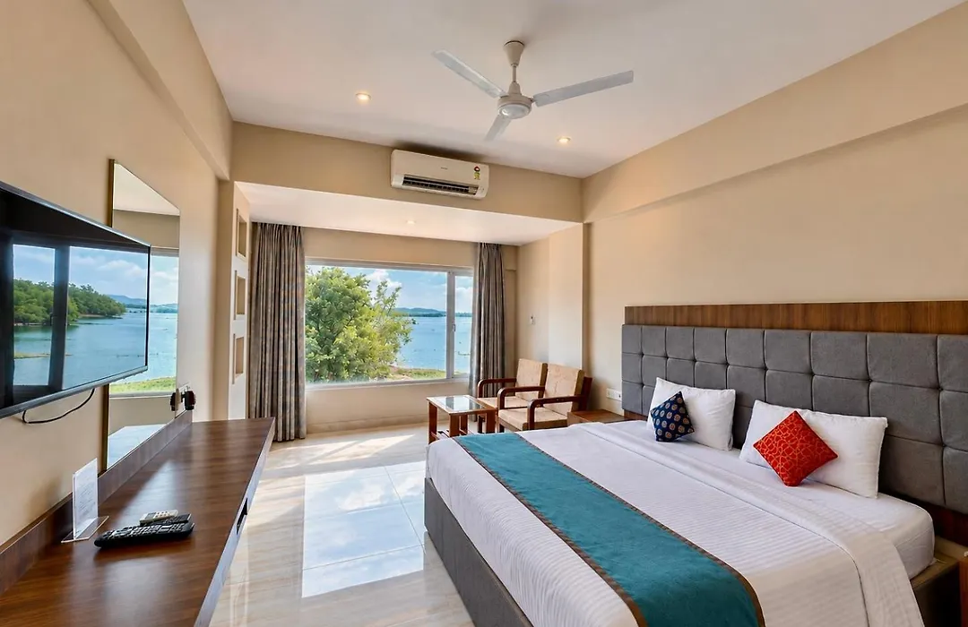 Lake View Resort Lonavala-1
