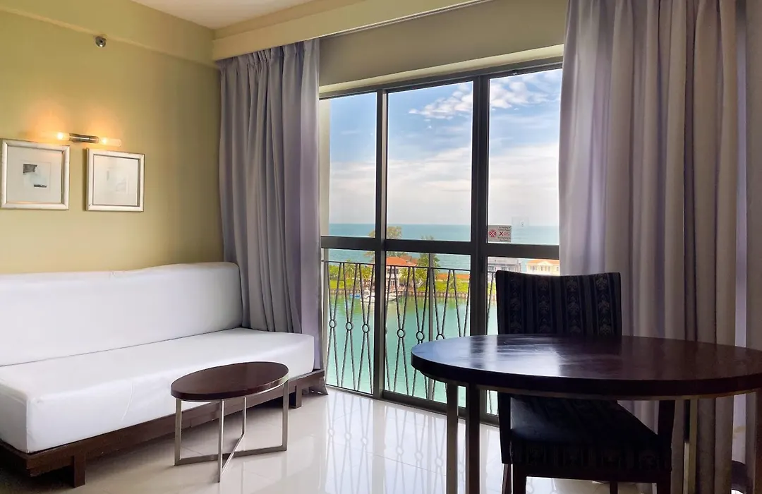 Avillion Admiral Cove-1