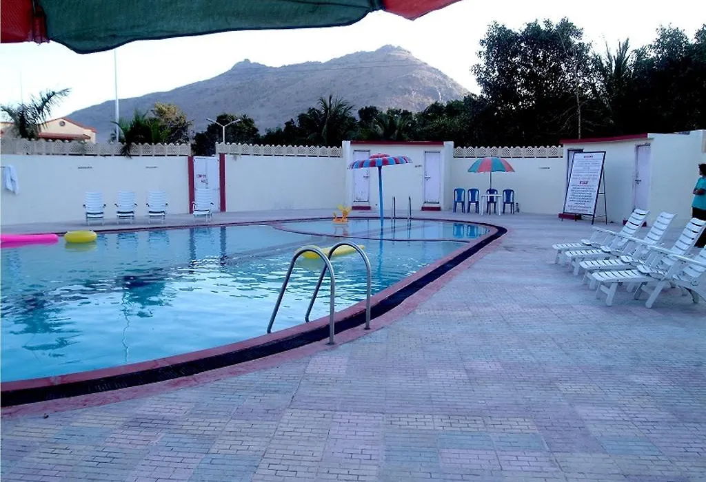 Leo Resorts-1