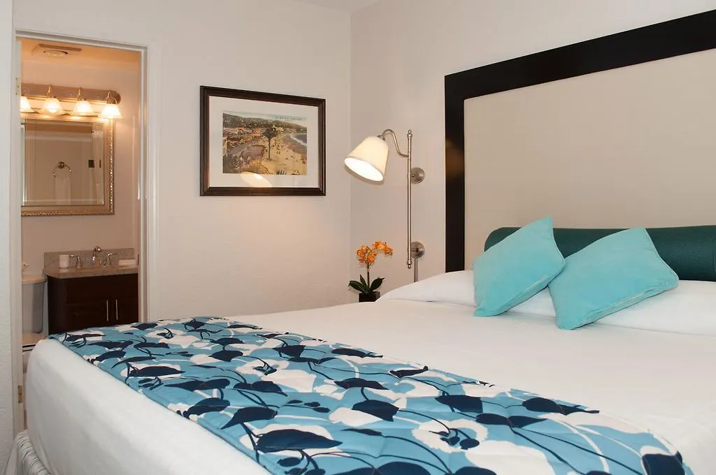 Laguna Shores Studio Suites-1