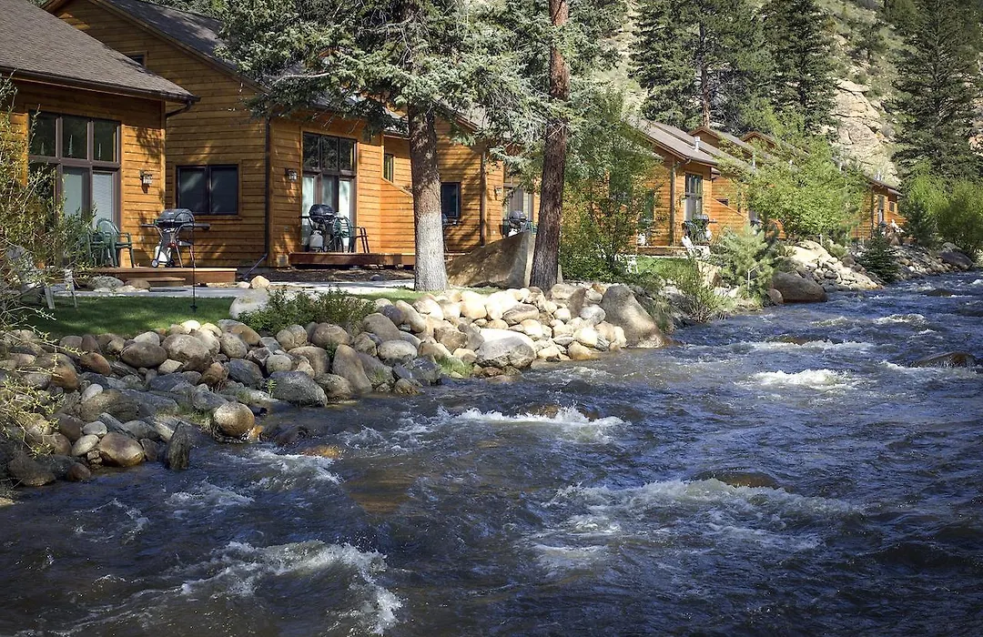 River Stone Resorts-1