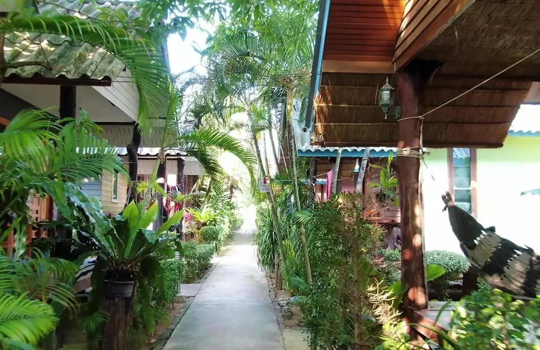 Lanta New Coconut Bungalow-1