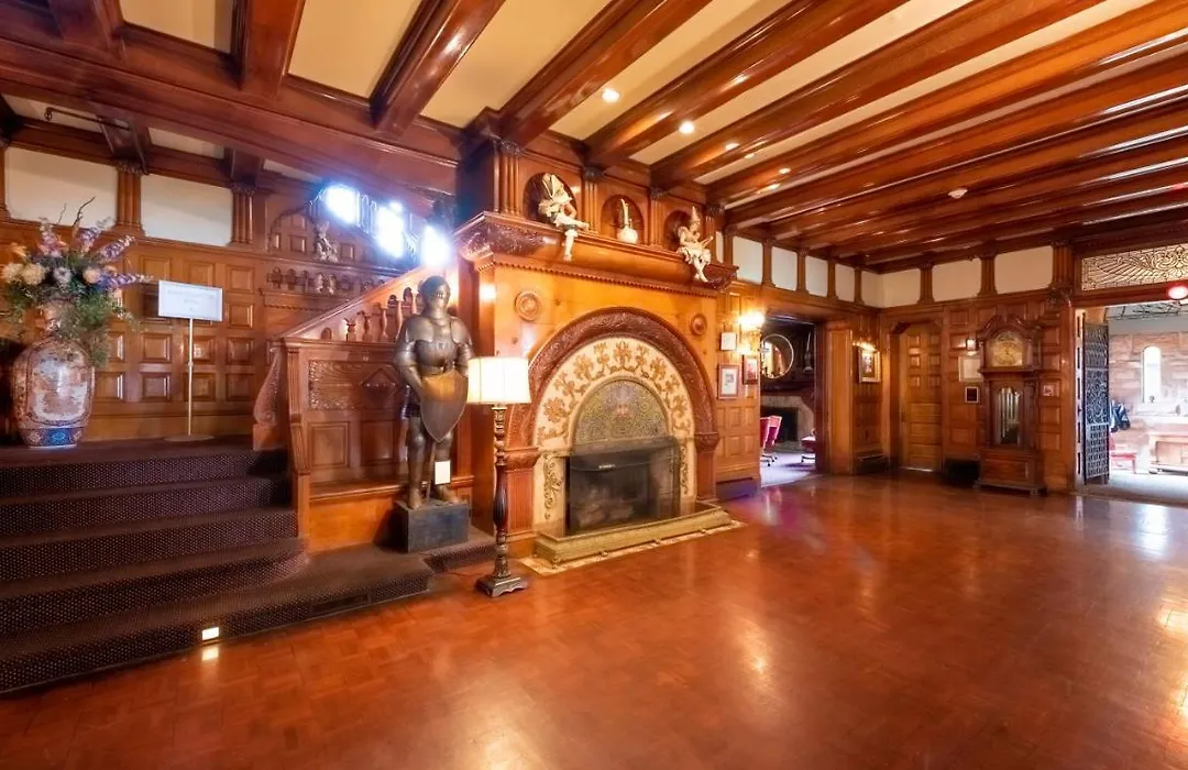 Vinifera Inn-1