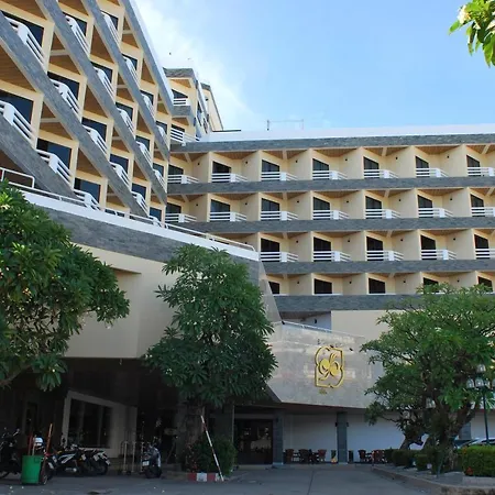 City Beach Resort-3