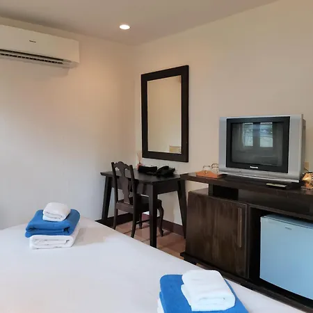 Holiday Villa, Lanta-2