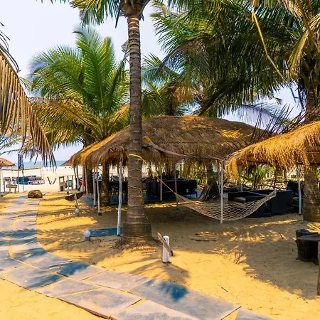 Village Sunset Paradise Beach Resort-2