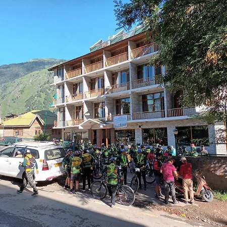 Sarthak Resorts-Reside In Nature With Best View, 9 Kms From Mall Road Manali-3