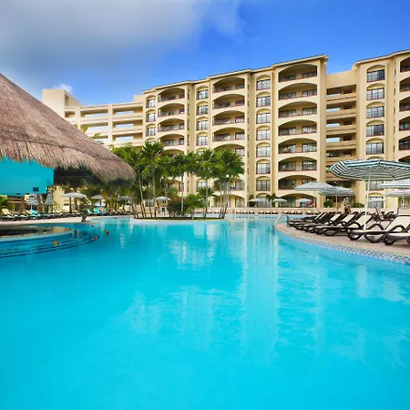 The Royal Islander - An All Suites Resort-3