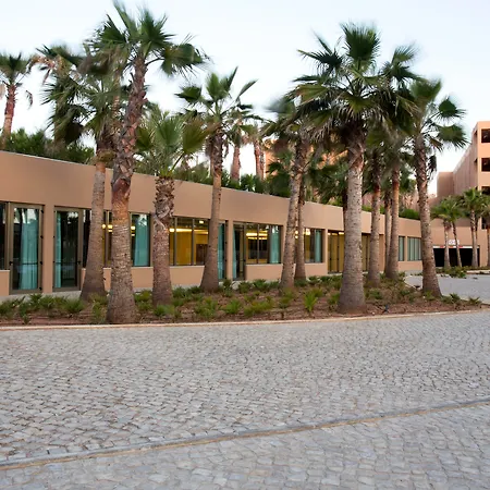 Wine & Books By The Sea, Algarve Resort-3