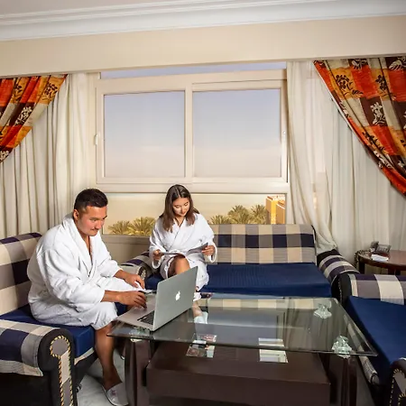 Amc Royal Hotel & Spa-2