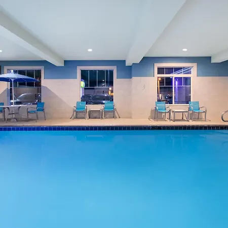 Holiday Inn Express Hotel & Suites Seaside Convention Center By Ihg-3