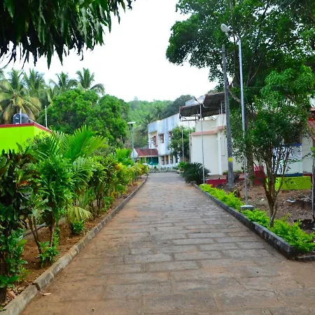 Sunny'S Serenity Resort-2