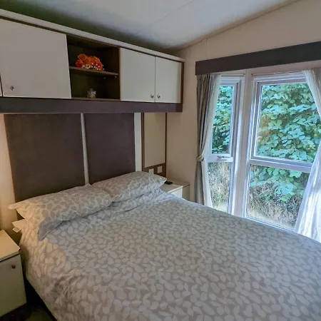 Parkdean Whiteacres Holiday Park Lovely Hidden Gem Caravan Near Newquay-3