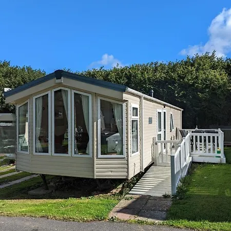 Parkdean Whiteacres Holiday Park Lovely Hidden Gem Caravan Near Newquay-2