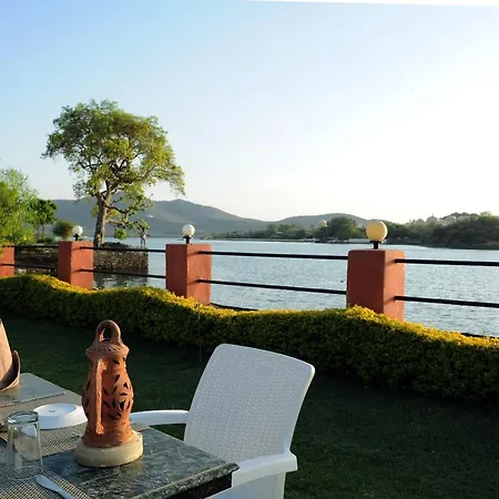 Shree Vilas Orchid - A Pichola Lake Facing Resort-3