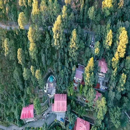 The Canadian Woods Resort-3