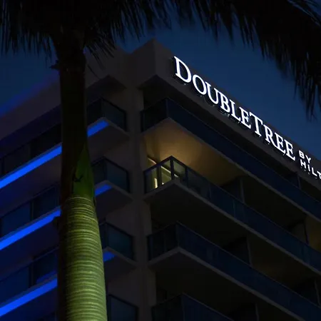 Doubletree Resort By Hilton Hollywood Beach-3
