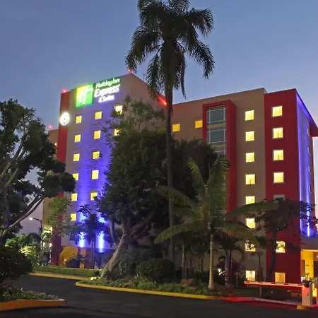 Holiday Inn Express & Suites Cuernavaca By Ihg-2
