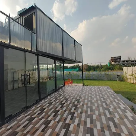 4Br Farm Inside Leonia Resorts-2