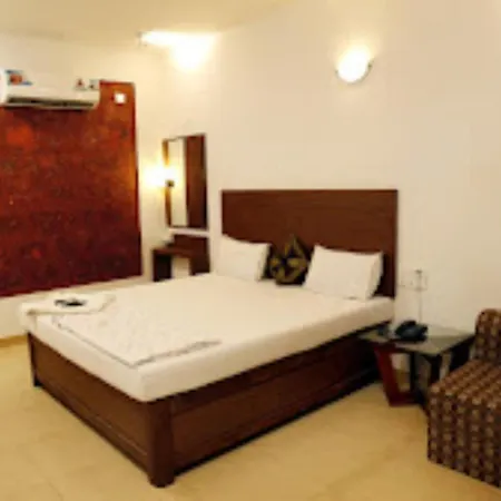 Blue Sea Beach Resort Malvan-2