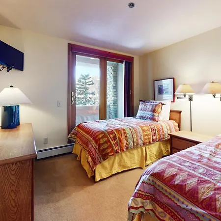 Woodrun Place-3