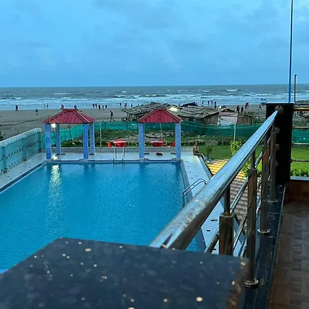 Sea Queen Beach Resort On Beach !! Couple Friendly Family Resort !!-3
