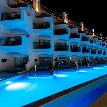 The V Luxury Resort Sahl Hasheesh-2