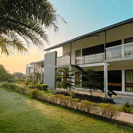 The Cloyster Resort And Spa-2