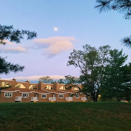 Cathedral Ledge Resort-3