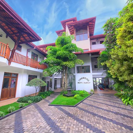 Rockside Beach Resort-3