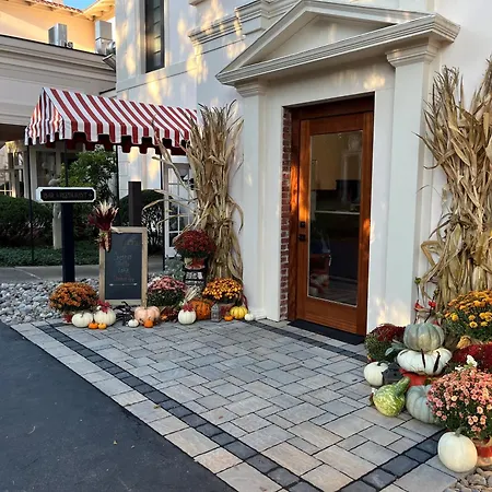 Geneva On The Lake Boutique Resort Hotel-3