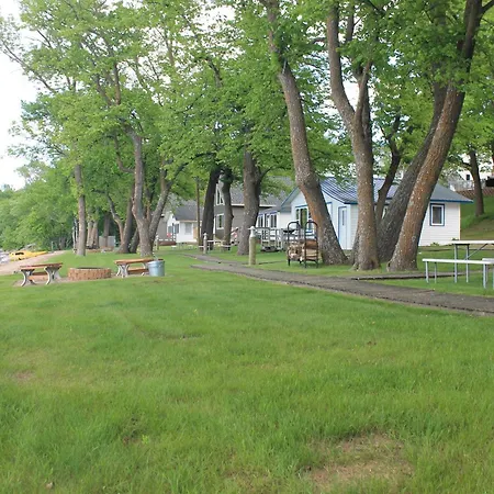 Viking Bay Resort And Lodge-3