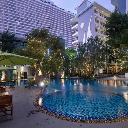 Bay Beach Resort Jomtien-3