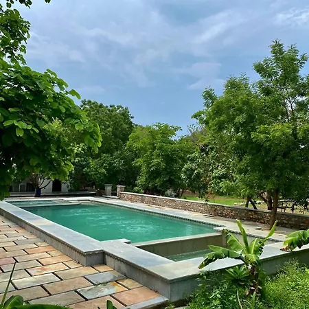 Pangarh Lake Retreat-3