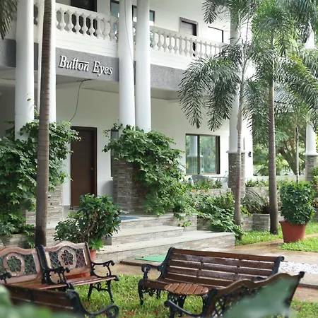 Button Eyes Resort - Pet Friendly-3