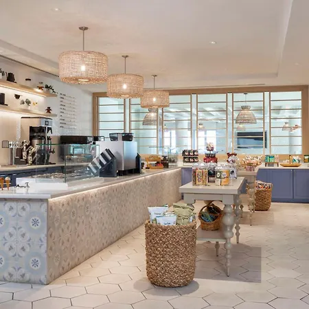 The Singer Oceanfront Resort, Curio Collection By Hilton-3