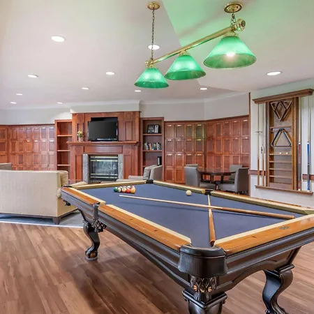 Hilton Vacation Club Varsity Club South Bend, In-3