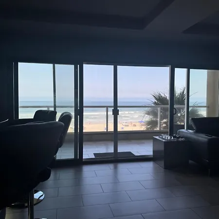 Riviera Beach Condo-2