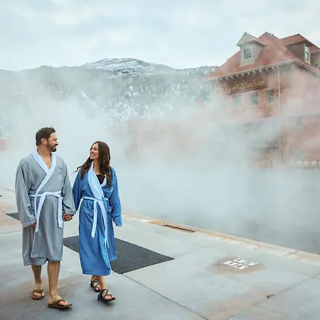 Glenwood Hot Springs Resort-3