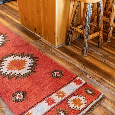 Glenfiddich Condo, Deer Valley Resort, Cozy Interiors, Private Patio, Private Hot Tub, Stunning View-2