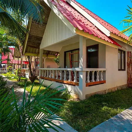 Lanta Beachfront Resort-2