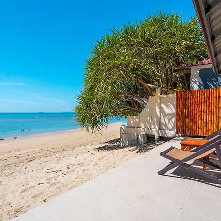 Lanta Beachfront Resort-2