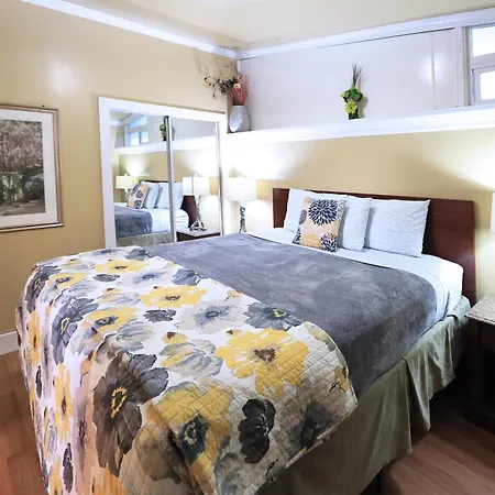 Beachwood Condos & Resort-3