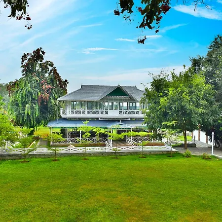 Mgm Whispering Wind'S Yelagiri-3