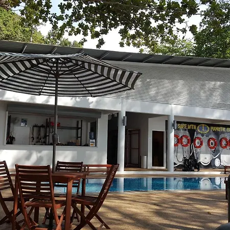 Mamutik Island Lodge-3