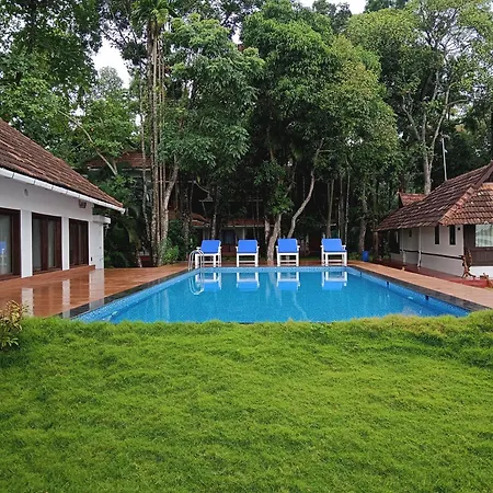 Shantitheeram Ayurveda Lakeside Heritage Resort-2