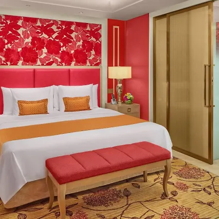 Okada Manila-3