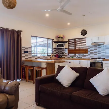 Smugglers Cove Beach Resort & Hotel-2