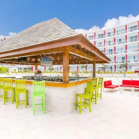 Grand Decameron Cornwall Beach, A Trademark All-Inclusive Resort-3